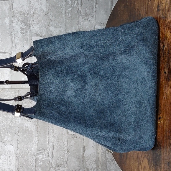 Michael Kors "Colgate" Reversible Leather/Suede Shoulder Bag - Picture 10 of 14